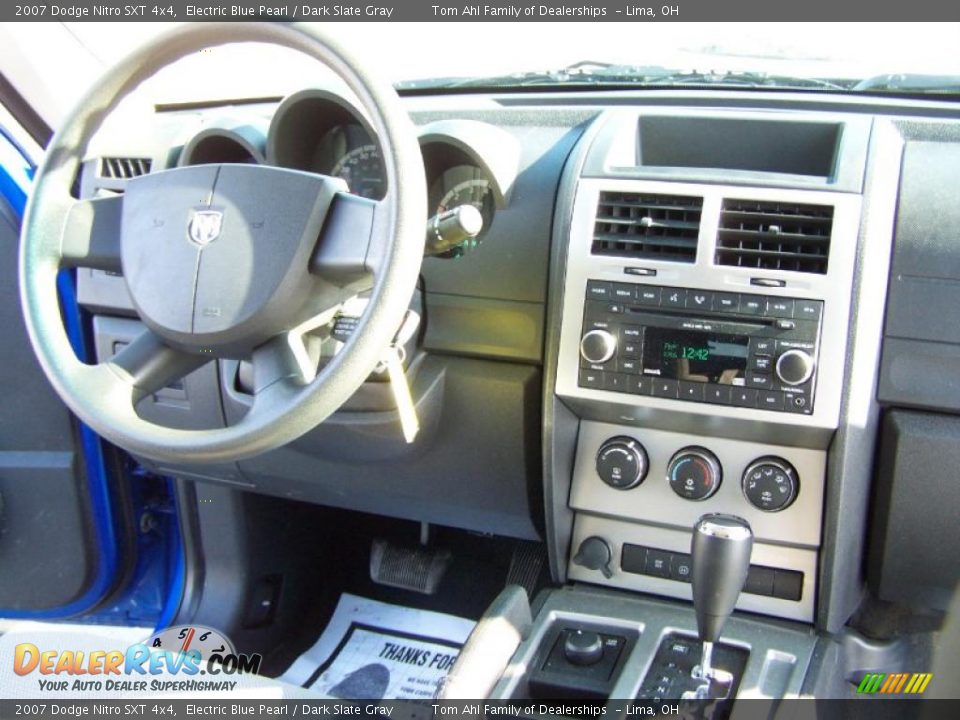 2007 Dodge Nitro SXT 4x4 Electric Blue Pearl / Dark Slate Gray Photo #15