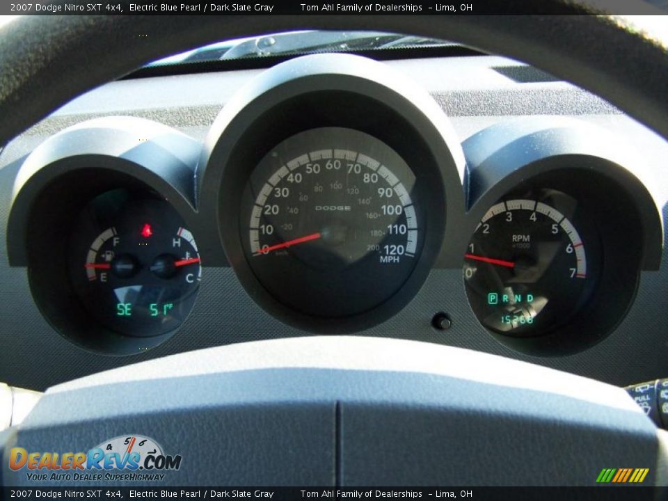 2007 Dodge Nitro SXT 4x4 Electric Blue Pearl / Dark Slate Gray Photo #17