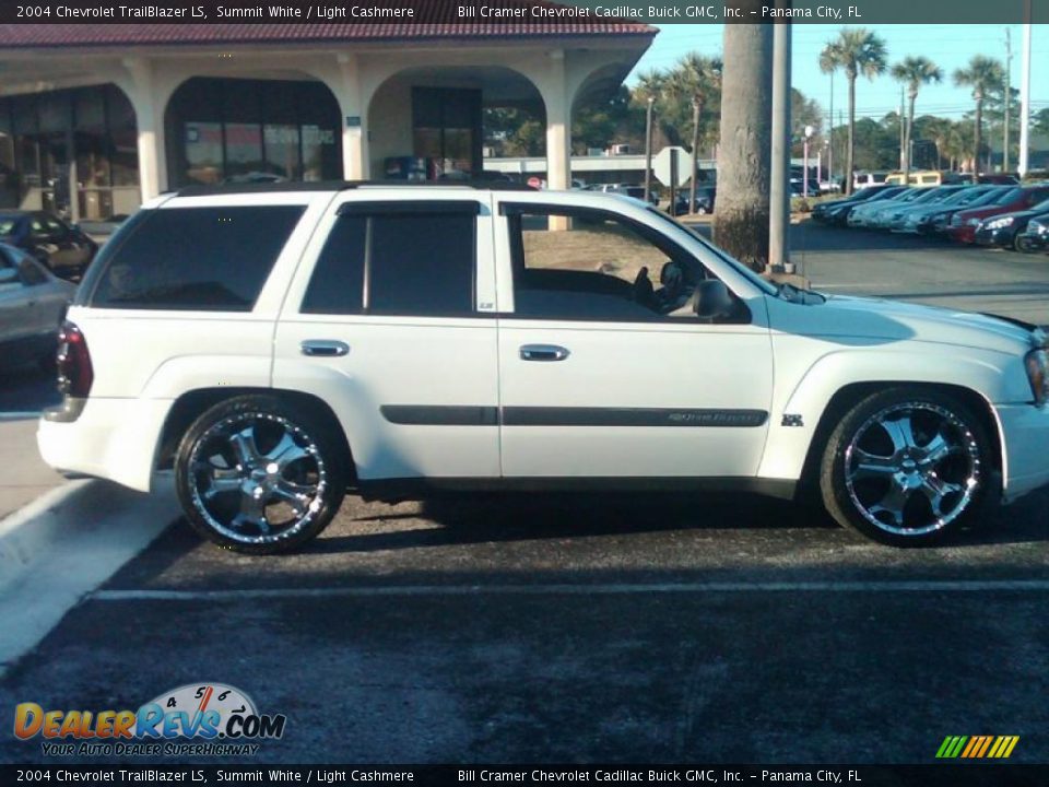 2004 Chevrolet TrailBlazer LS Summit White / Light Cashmere Photo #1