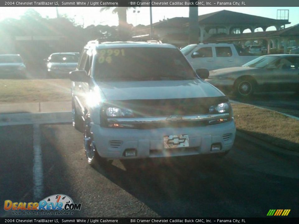 2004 Chevrolet TrailBlazer LS Summit White / Light Cashmere Photo #2