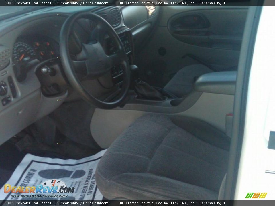 2004 Chevrolet TrailBlazer LS Summit White / Light Cashmere Photo #4