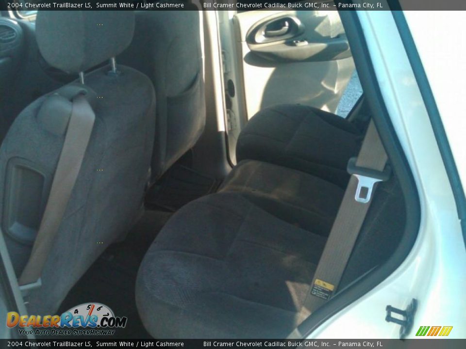 2004 Chevrolet TrailBlazer LS Summit White / Light Cashmere Photo #5