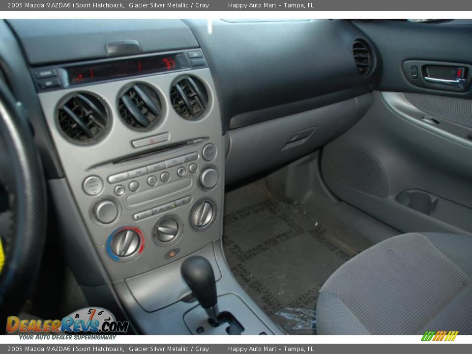 2005 Mazda MAZDA6 i Sport Hatchback Glacier Silver Metallic / Gray Photo #12