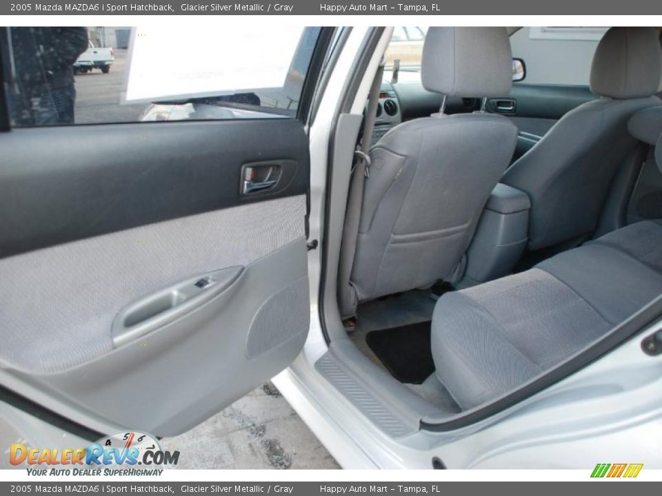 2005 Mazda MAZDA6 i Sport Hatchback Glacier Silver Metallic / Gray Photo #17
