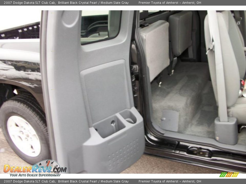 2007 Dodge Dakota SLT Club Cab Brilliant Black Crystal Pearl / Medium Slate Gray Photo #14