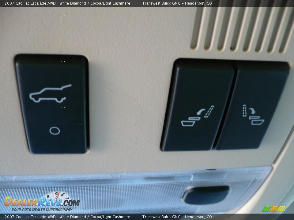 2007 Cadillac Escalade AWD White Diamond / Cocoa/Light Cashmere Photo #23