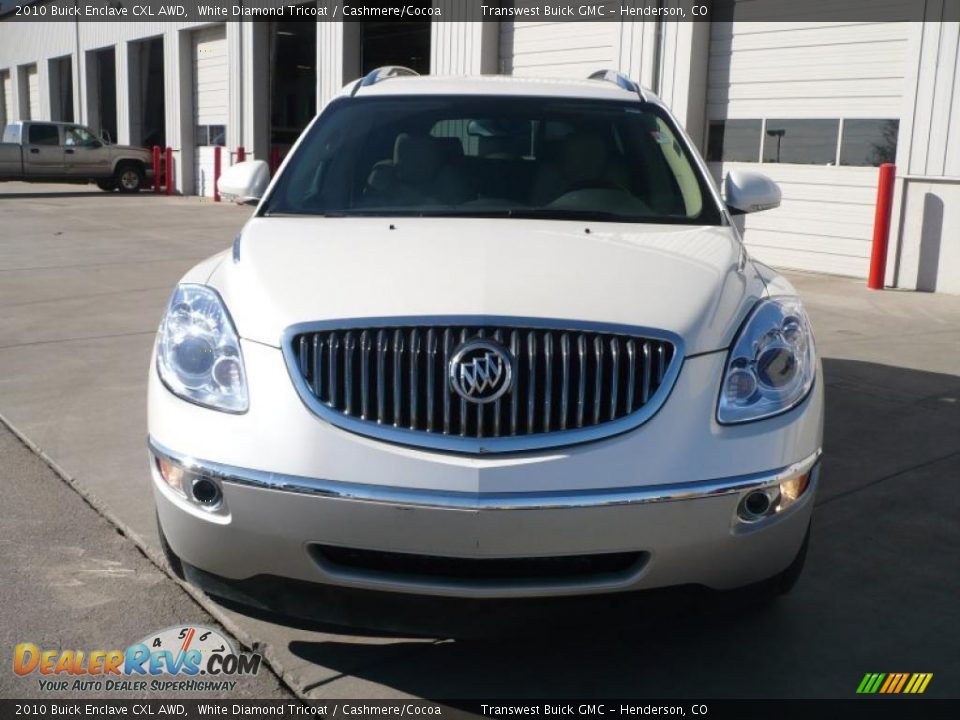 2010 Buick Enclave CXL AWD White Diamond Tricoat / Cashmere/Cocoa Photo #2