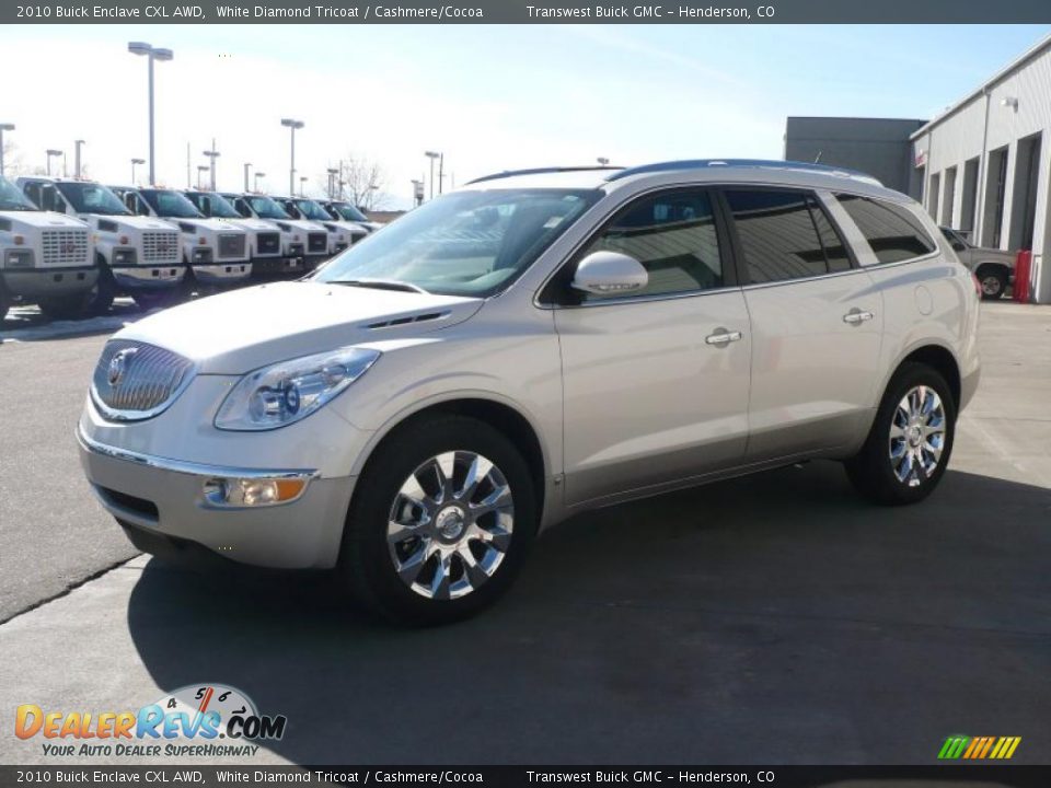 2010 Buick Enclave CXL AWD White Diamond Tricoat / Cashmere/Cocoa Photo #3