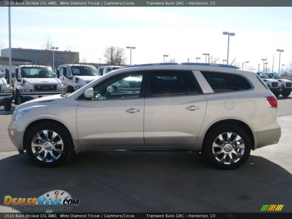 2010 Buick Enclave CXL AWD White Diamond Tricoat / Cashmere/Cocoa Photo #4