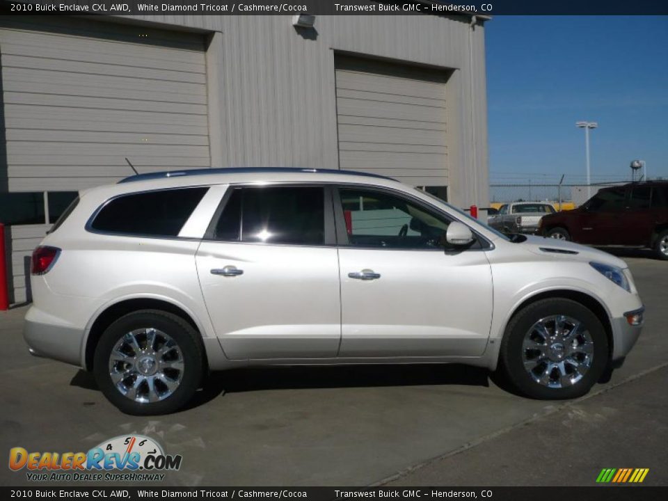 2010 Buick Enclave CXL AWD White Diamond Tricoat / Cashmere/Cocoa Photo #6