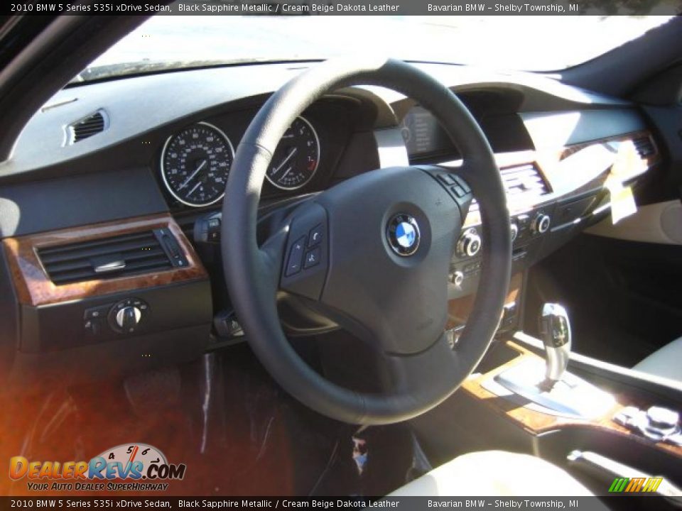2010 BMW 5 Series 535i xDrive Sedan Black Sapphire Metallic / Cream Beige Dakota Leather Photo #9