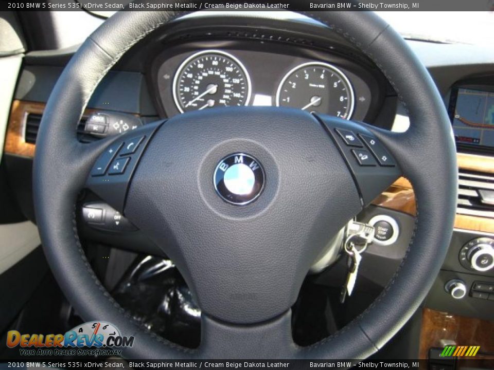 2010 BMW 5 Series 535i xDrive Sedan Black Sapphire Metallic / Cream Beige Dakota Leather Photo #16