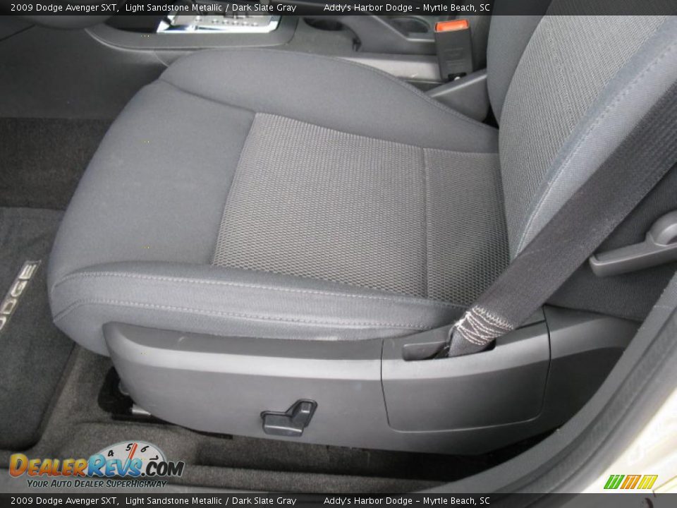 2009 Dodge Avenger SXT Light Sandstone Metallic / Dark Slate Gray Photo #13