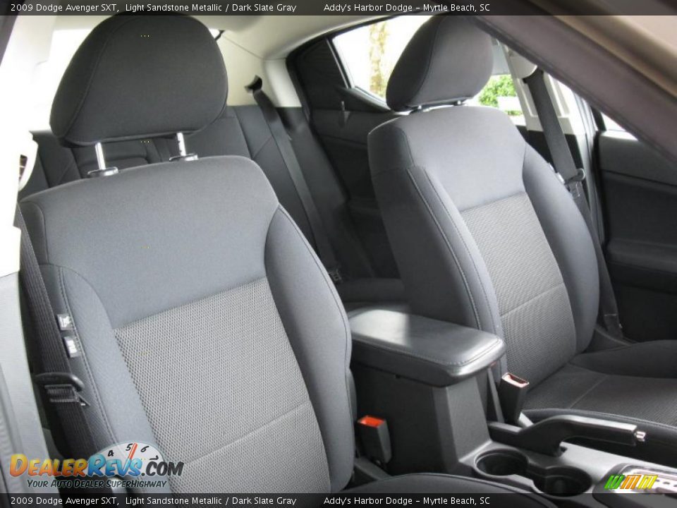 2009 Dodge Avenger SXT Light Sandstone Metallic / Dark Slate Gray Photo #16