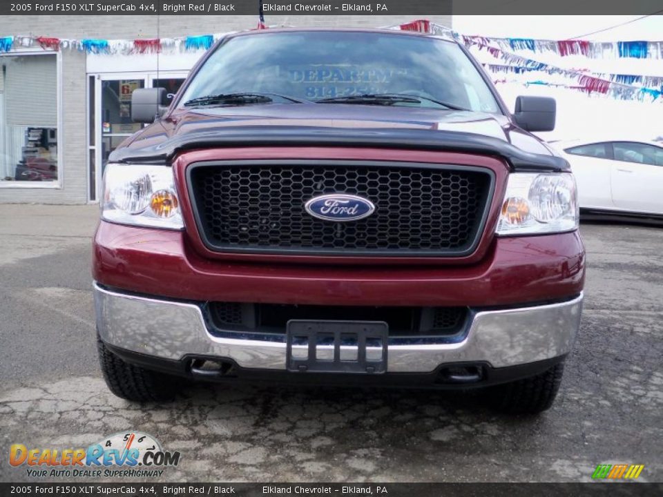 2005 Ford F150 XLT SuperCab 4x4 Bright Red / Black Photo #2