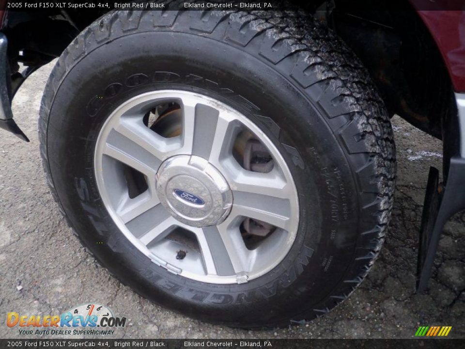 2005 Ford F150 XLT SuperCab 4x4 Bright Red / Black Photo #9