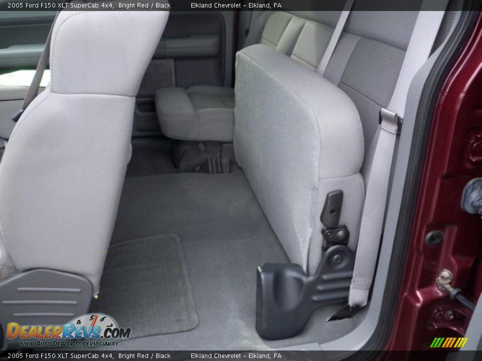 2005 Ford F150 XLT SuperCab 4x4 Bright Red / Black Photo #18