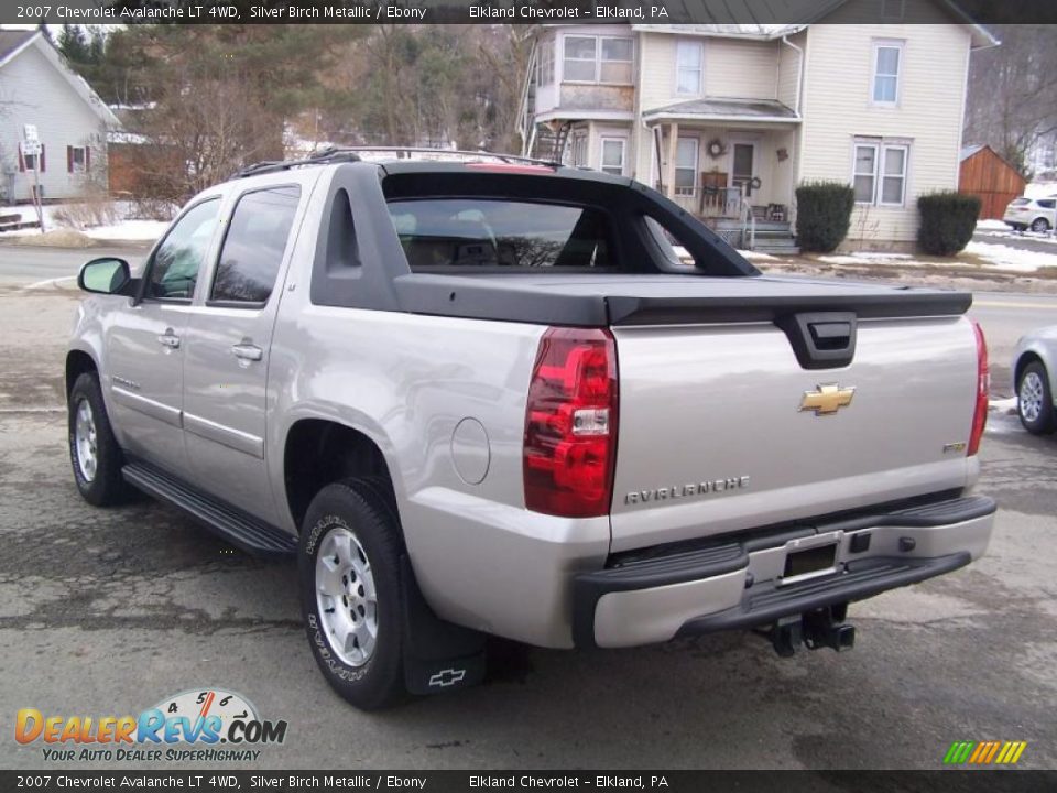2007 Chevrolet Avalanche LT 4WD Silver Birch Metallic / Ebony Photo #6