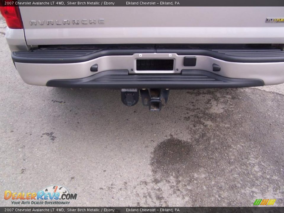 2007 Chevrolet Avalanche LT 4WD Silver Birch Metallic / Ebony Photo #9