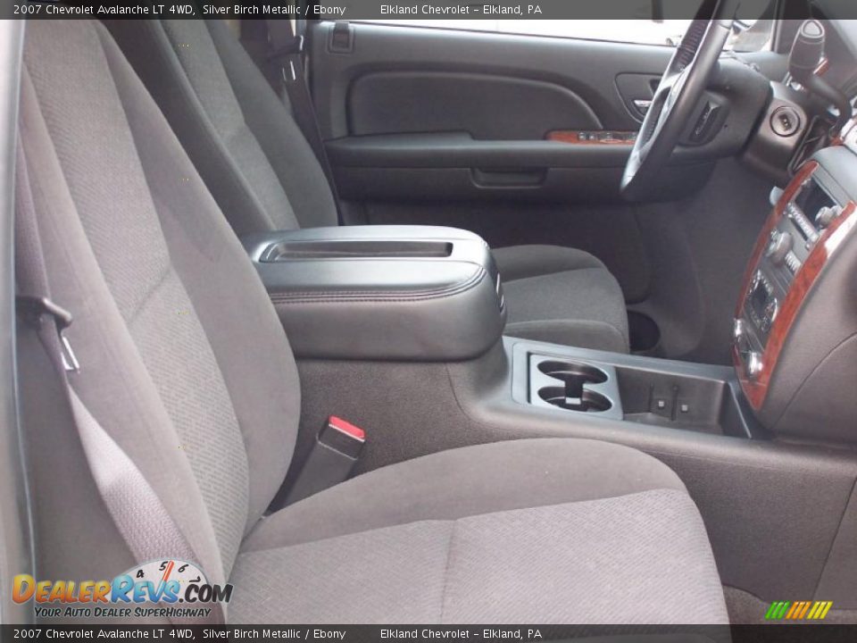 2007 Chevrolet Avalanche LT 4WD Silver Birch Metallic / Ebony Photo #16