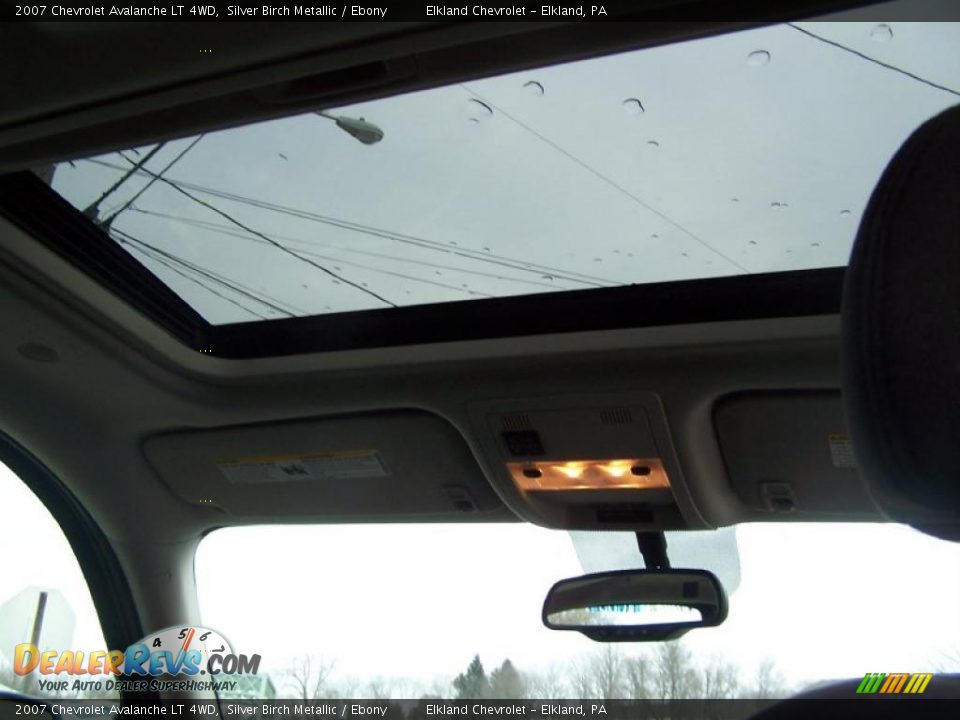 2007 Chevrolet Avalanche LT 4WD Silver Birch Metallic / Ebony Photo #23