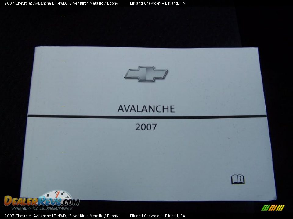 2007 Chevrolet Avalanche LT 4WD Silver Birch Metallic / Ebony Photo #29