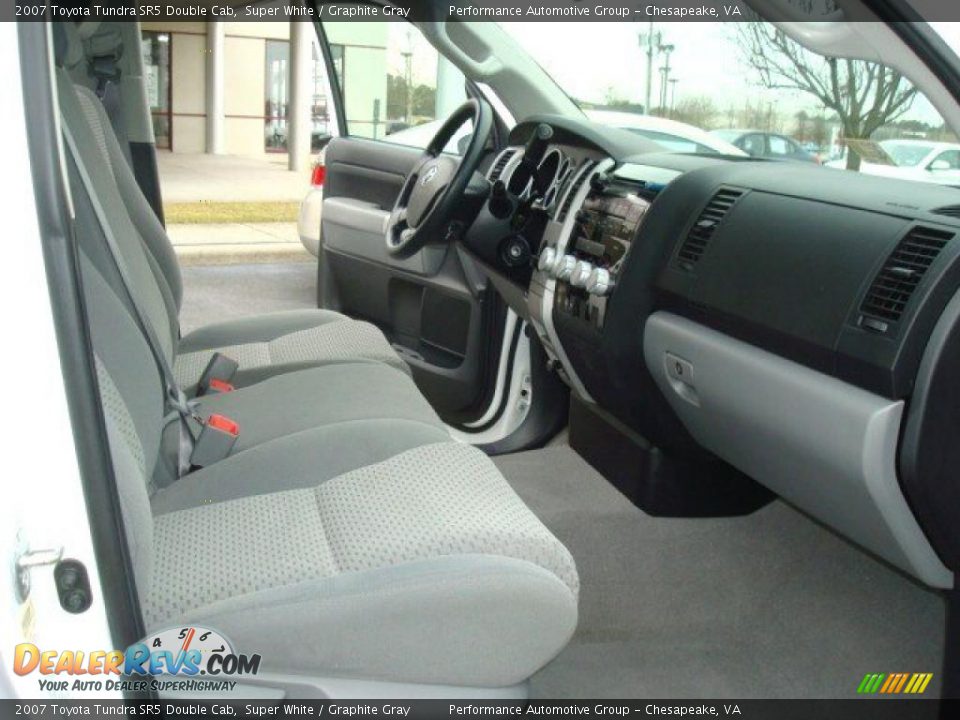 2007 Toyota Tundra SR5 Double Cab Super White / Graphite Gray Photo #14