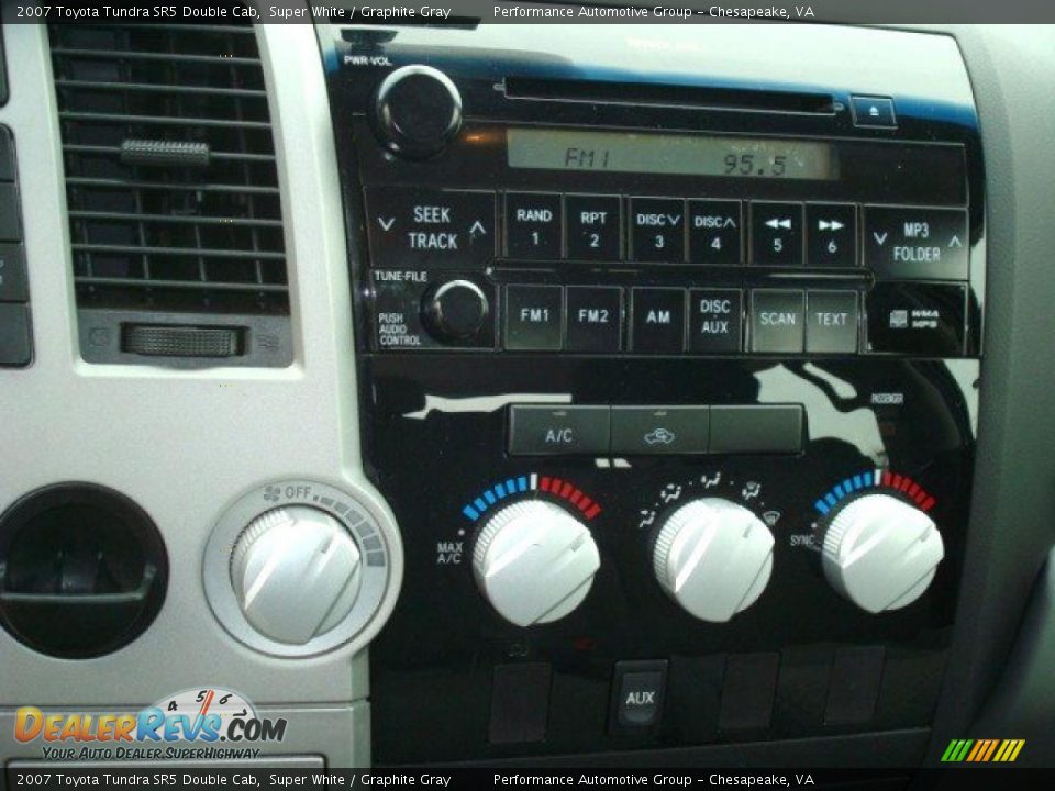 2007 Toyota Tundra SR5 Double Cab Super White / Graphite Gray Photo #18