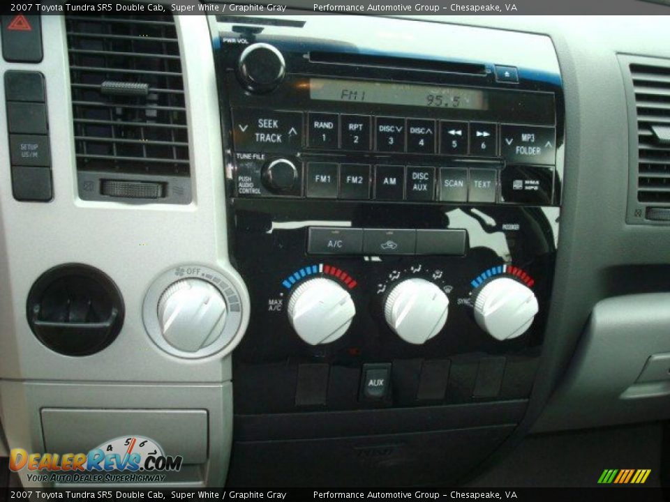 2007 Toyota Tundra SR5 Double Cab Super White / Graphite Gray Photo #19