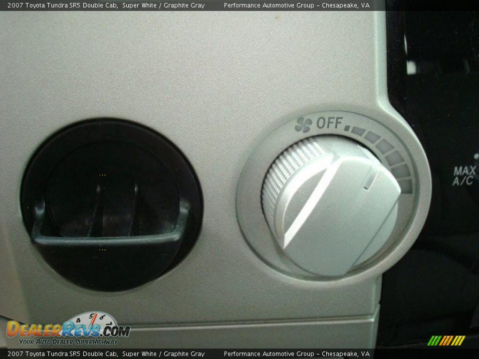 2007 Toyota Tundra SR5 Double Cab Super White / Graphite Gray Photo #20