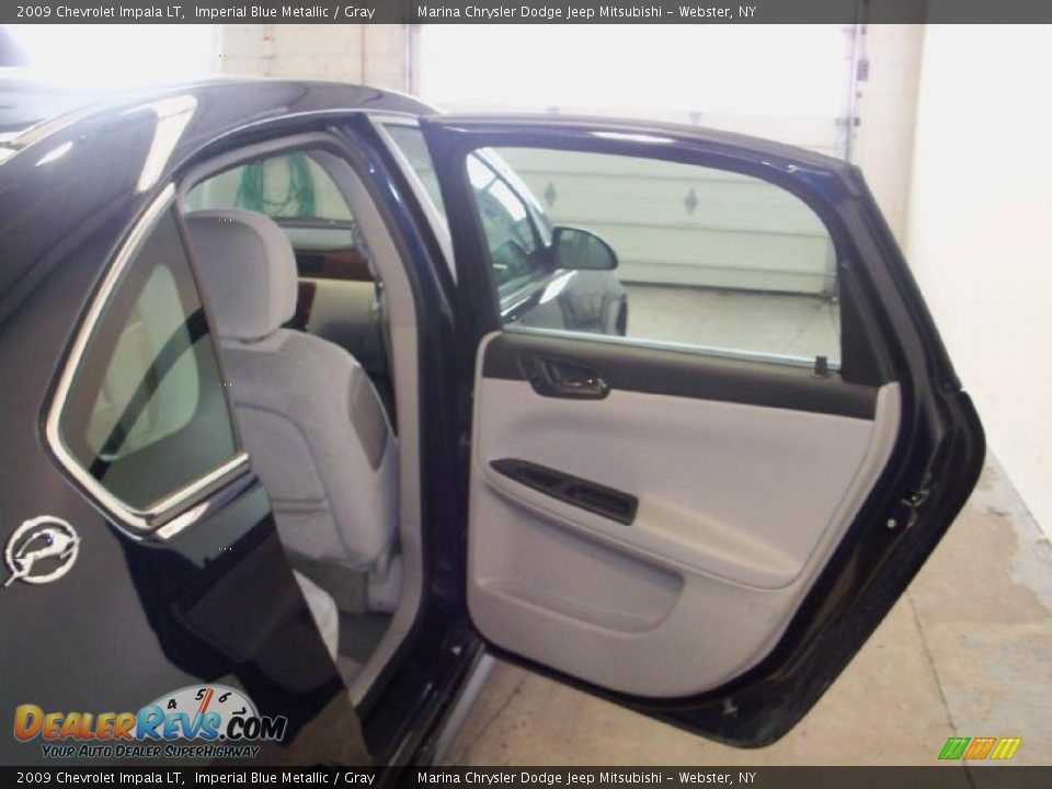 2009 Chevrolet Impala LT Imperial Blue Metallic / Gray Photo #17