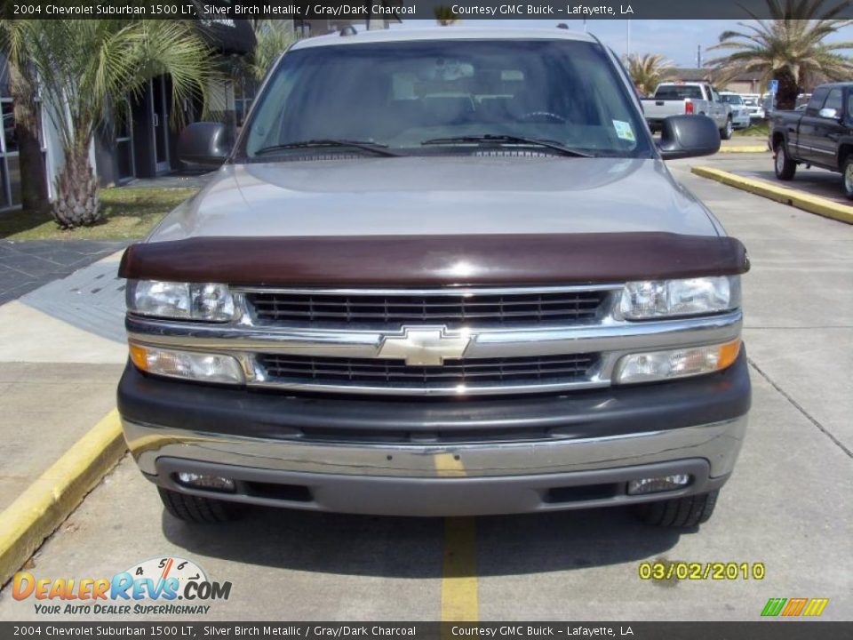 2004 Chevrolet Suburban 1500 LT Silver Birch Metallic / Gray/Dark Charcoal Photo #6