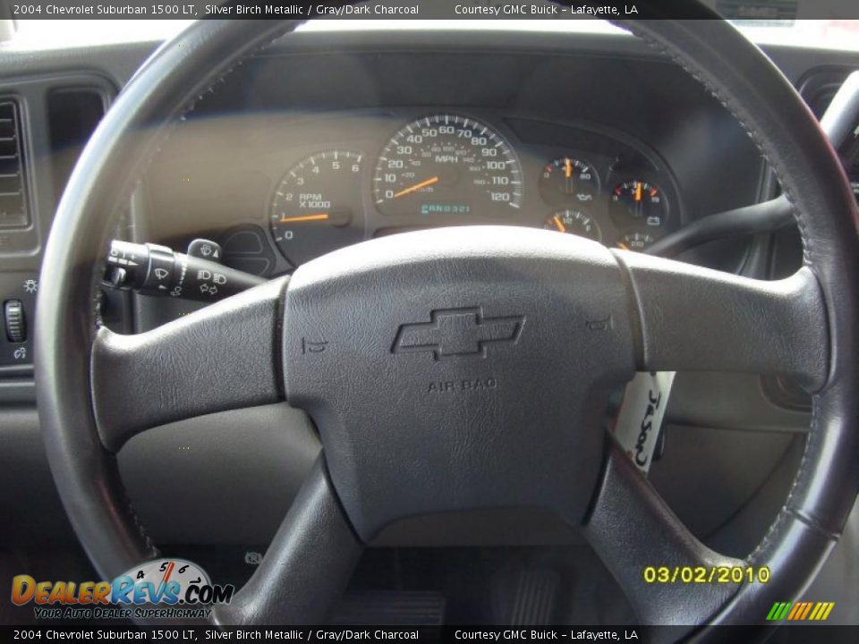 2004 Chevrolet Suburban 1500 LT Silver Birch Metallic / Gray/Dark Charcoal Photo #7