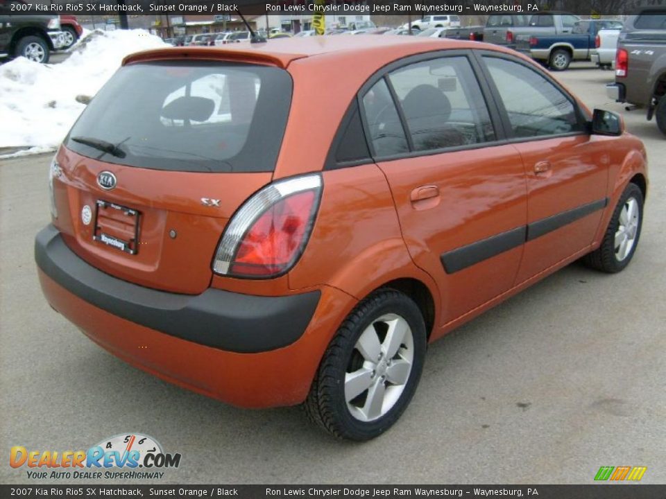 2007 Kia Rio Rio5 SX Hatchback Sunset Orange / Black Photo #5