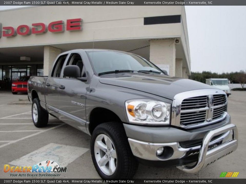 2007 Dodge Ram 1500 SLT Quad Cab 4x4 Mineral Gray Metallic / Medium Slate Gray Photo #1