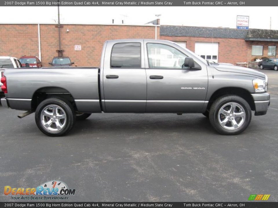 2007 Dodge Ram 1500 Big Horn Edition Quad Cab 4x4 Mineral Gray Metallic / Medium Slate Gray Photo #2