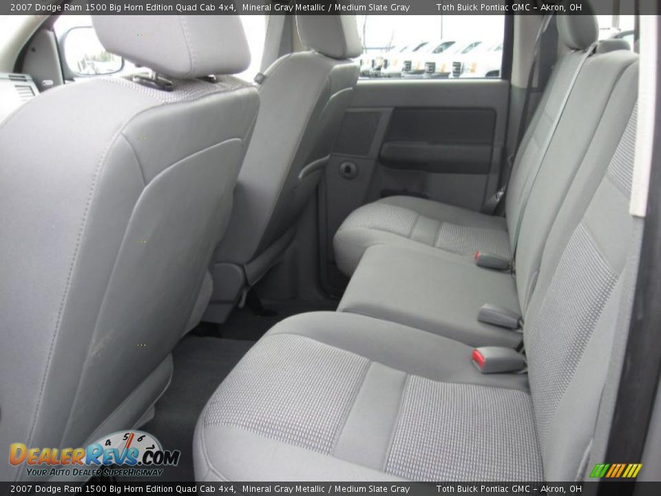 2007 Dodge Ram 1500 Big Horn Edition Quad Cab 4x4 Mineral Gray Metallic / Medium Slate Gray Photo #8