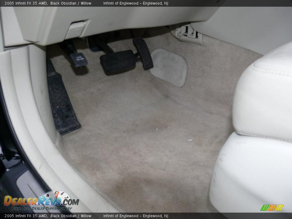 2005 Infiniti FX 35 AWD Black Obsidian / Willow Photo #11