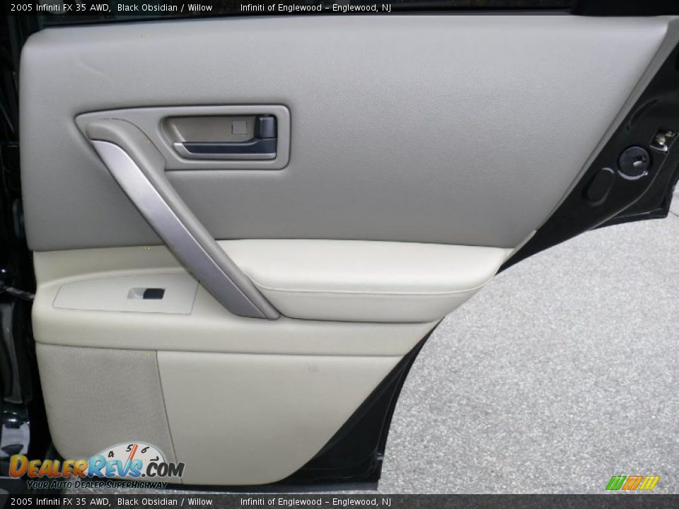 2005 Infiniti FX 35 AWD Black Obsidian / Willow Photo #22