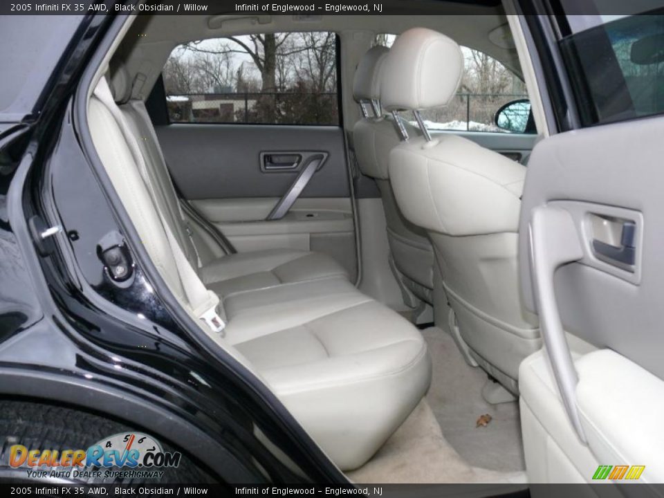 2005 Infiniti FX 35 AWD Black Obsidian / Willow Photo #23