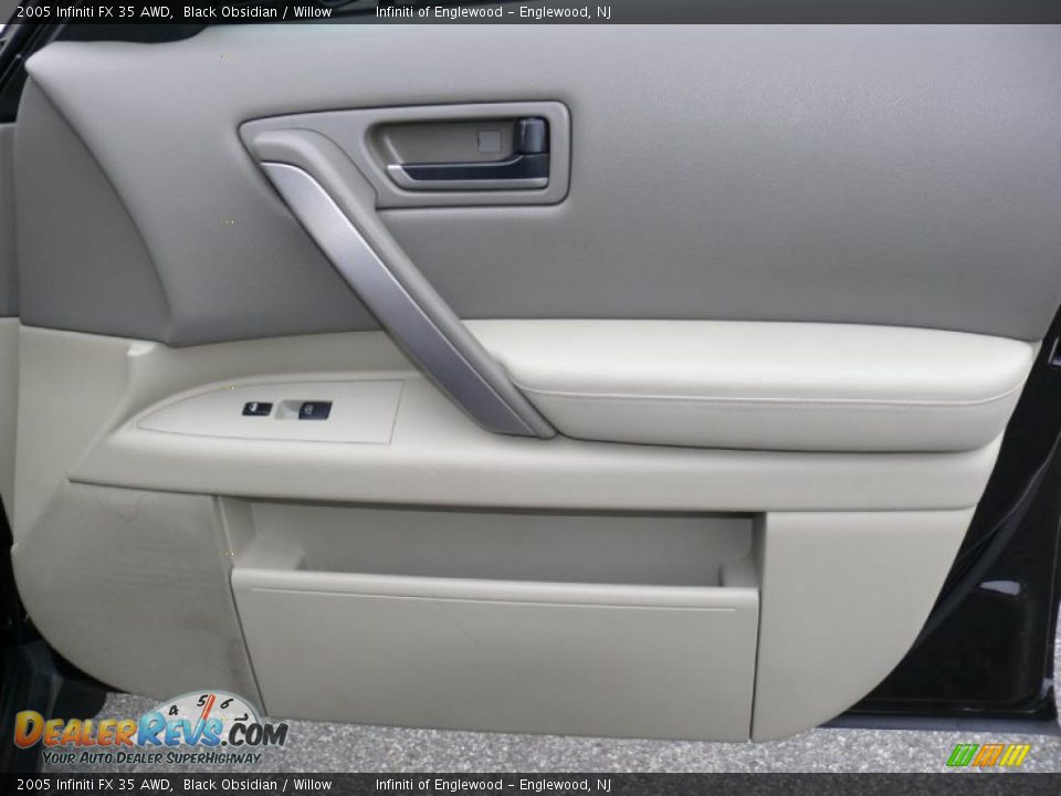 2005 Infiniti FX 35 AWD Black Obsidian / Willow Photo #26