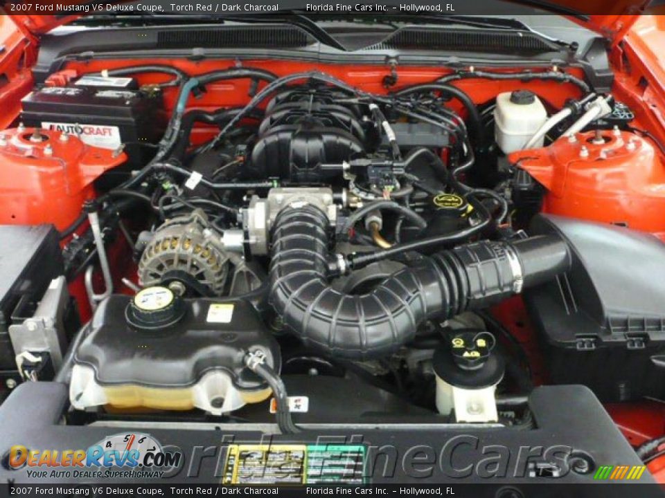 2007 Ford Mustang V6 Deluxe Coupe Torch Red / Dark Charcoal Photo #9