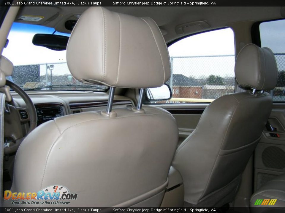 2001 Jeep Grand Cherokee Limited 4x4 Black / Taupe Photo #15