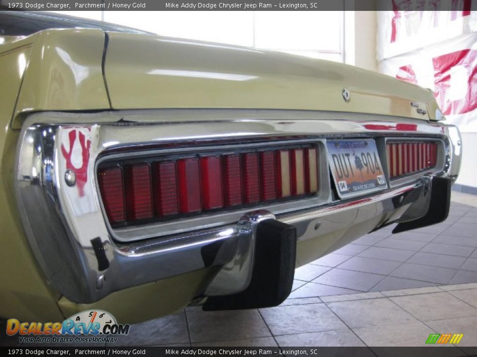 1973 Dodge Charger Parchment / Honey Gold Photo #16