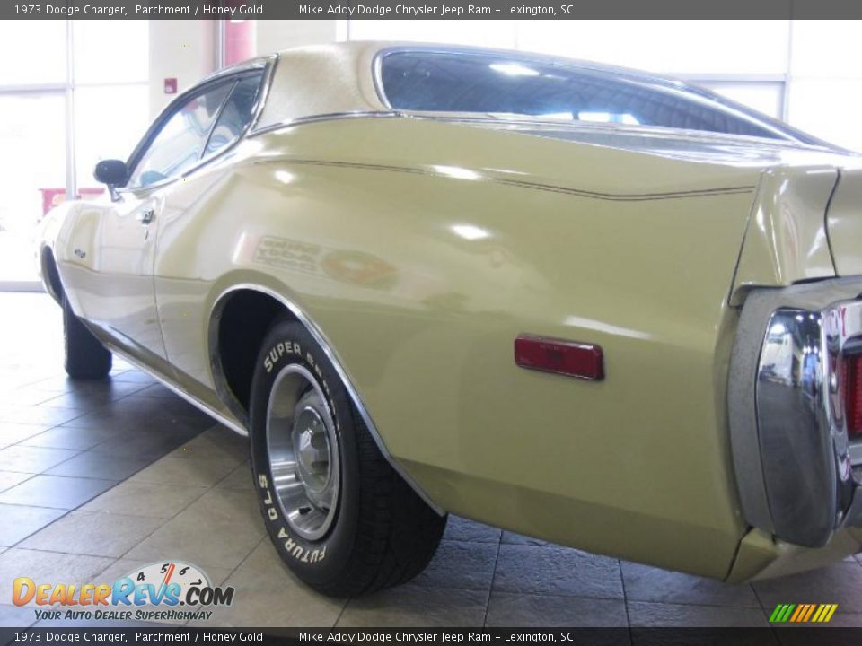 1973 Dodge Charger Parchment / Honey Gold Photo #20