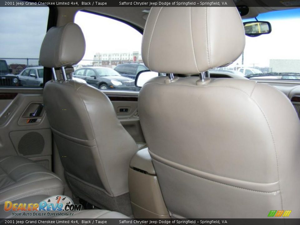 2001 Jeep Grand Cherokee Limited 4x4 Black / Taupe Photo #22
