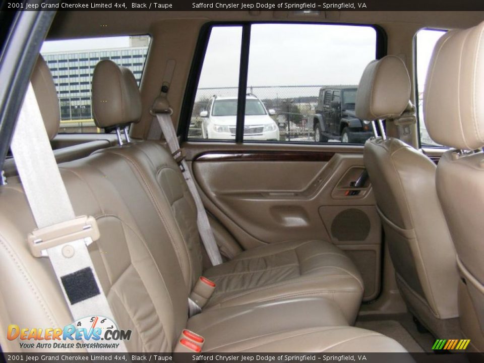 2001 Jeep Grand Cherokee Limited 4x4 Black / Taupe Photo #23