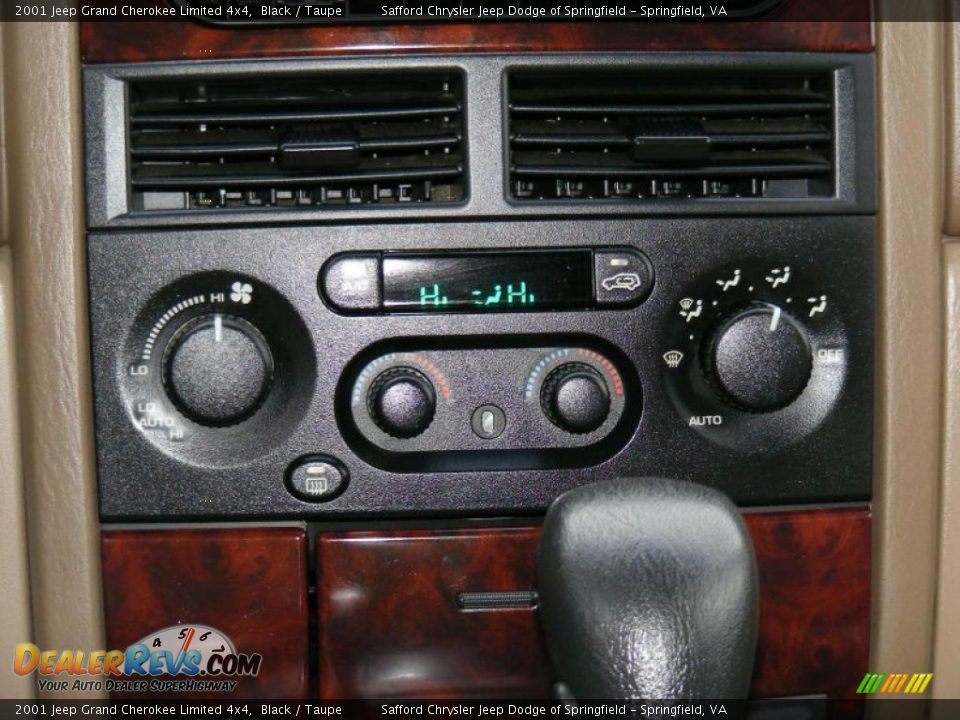 2001 Jeep Grand Cherokee Limited 4x4 Black / Taupe Photo #29