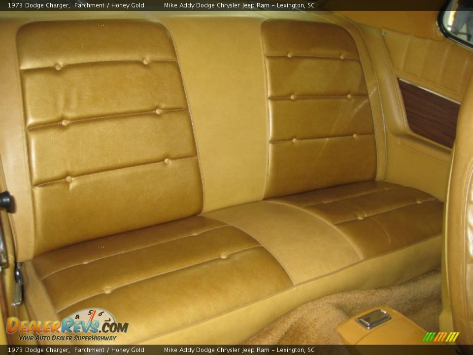 1973 Dodge Charger Parchment / Honey Gold Photo #31