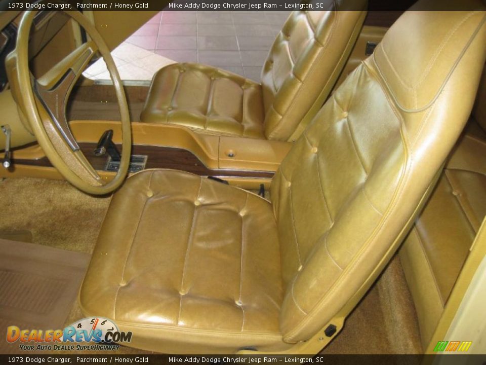 1973 Dodge Charger Parchment / Honey Gold Photo #34